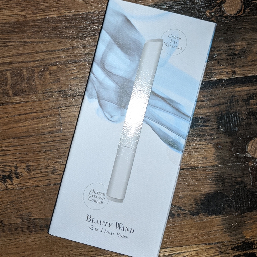 Emay 2-in-1 Beauty Wand eyelash curler and massage tool. Brand New!